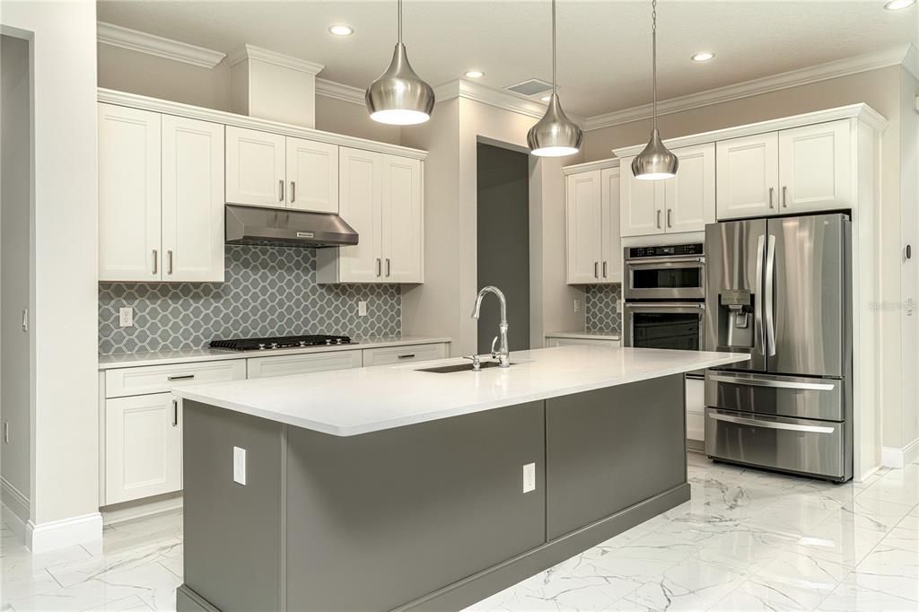 For Rent: $6,250 (4 beds, 4 baths, 3975 Square Feet)