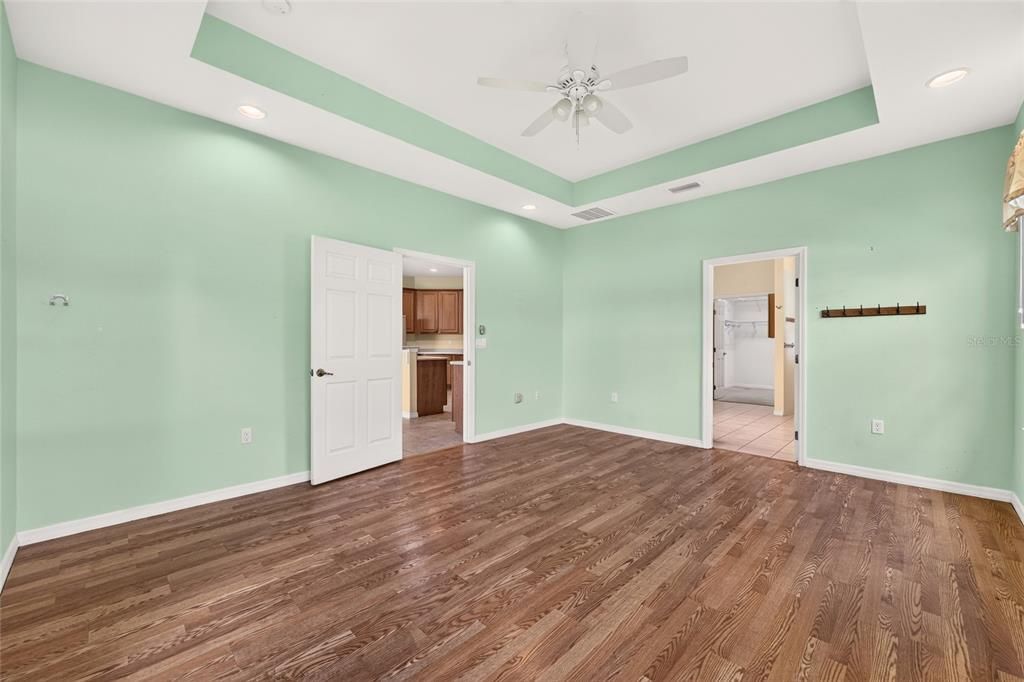 For Sale: $355,000 (3 beds, 2 baths, 2335 Square Feet)