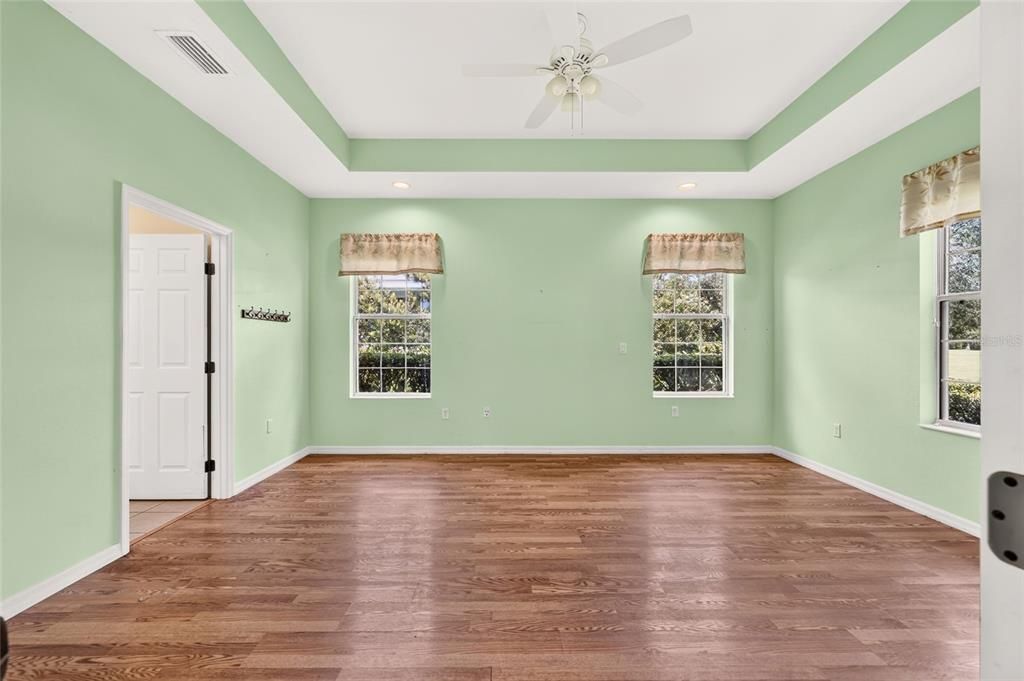 For Sale: $355,000 (3 beds, 2 baths, 2335 Square Feet)