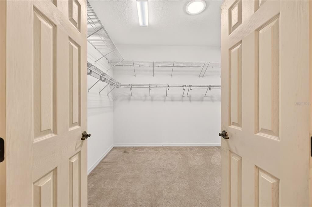 For Sale: $355,000 (3 beds, 2 baths, 2335 Square Feet)