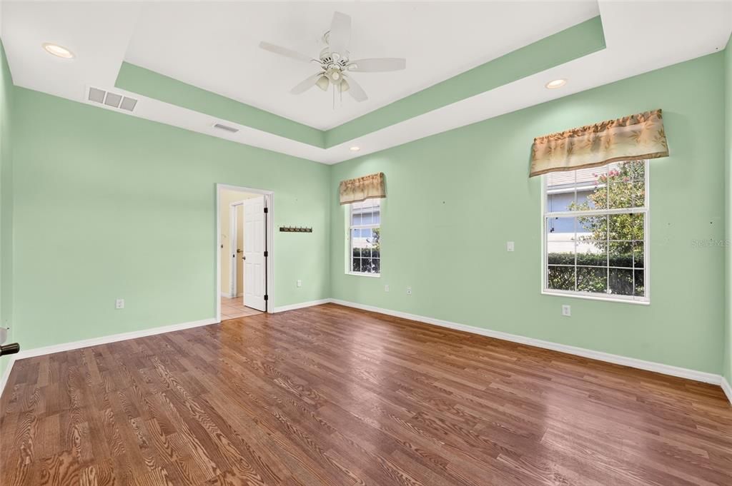 For Sale: $355,000 (3 beds, 2 baths, 2335 Square Feet)