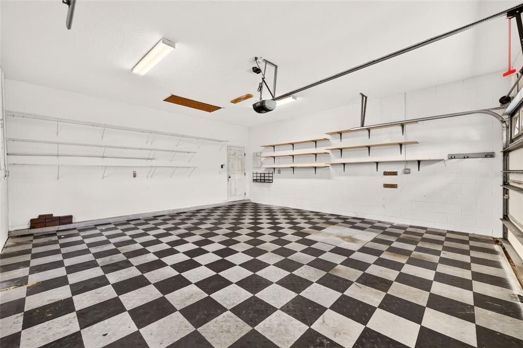 For Sale: $355,000 (3 beds, 2 baths, 2335 Square Feet)