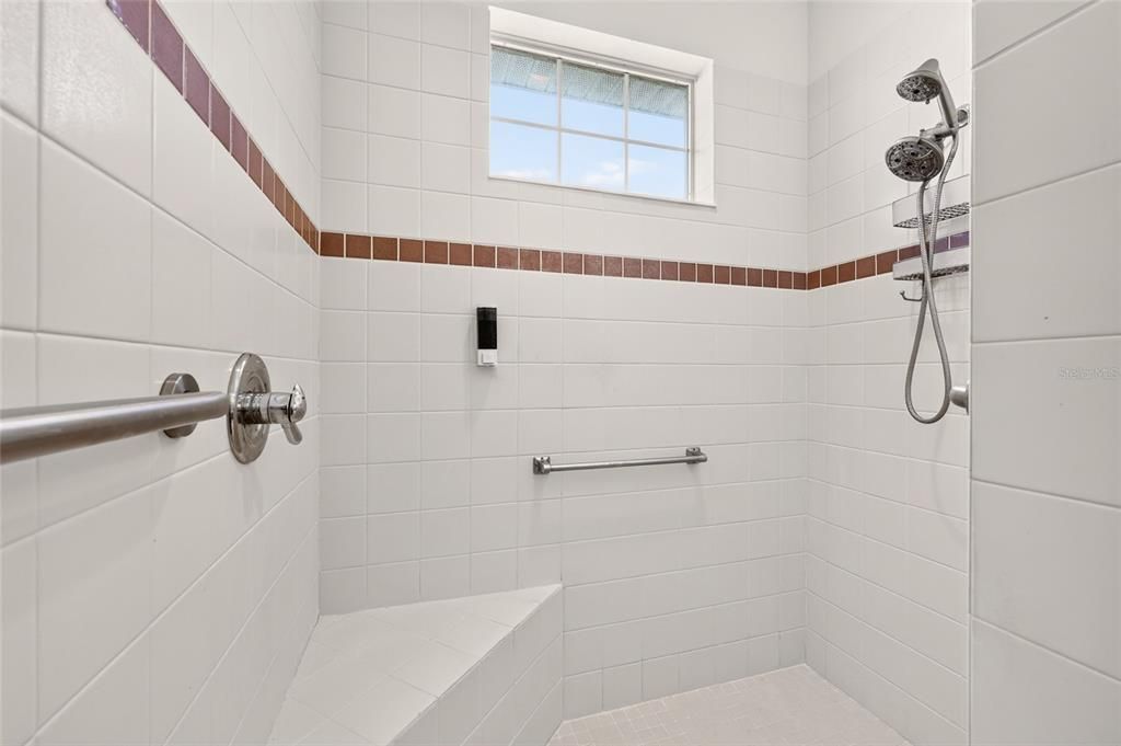 For Sale: $355,000 (3 beds, 2 baths, 2335 Square Feet)