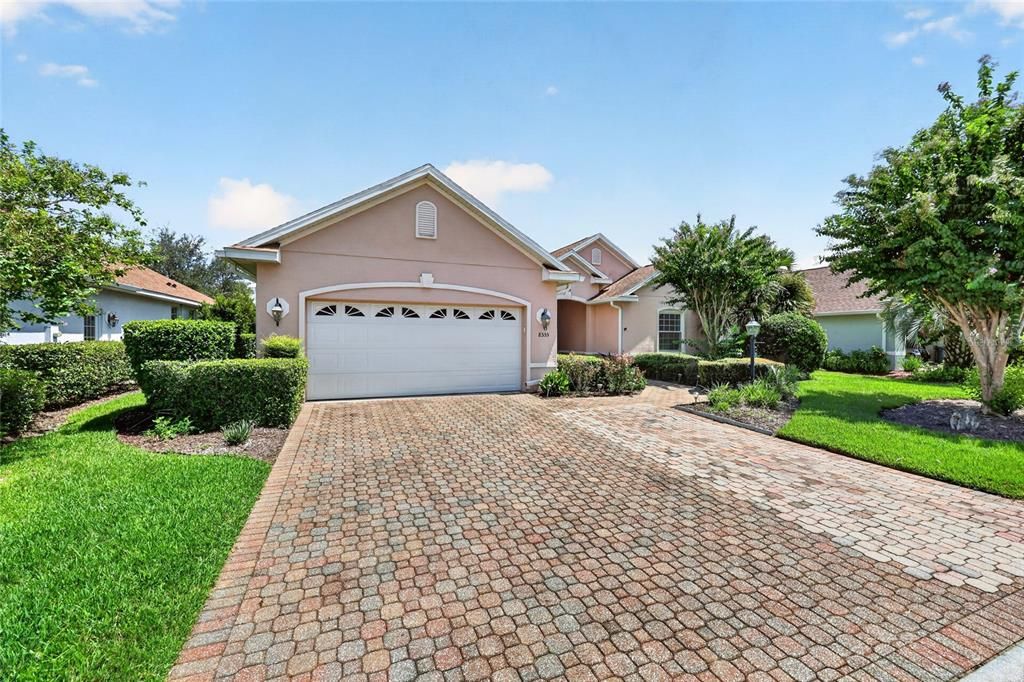 For Sale: $355,000 (3 beds, 2 baths, 2335 Square Feet)