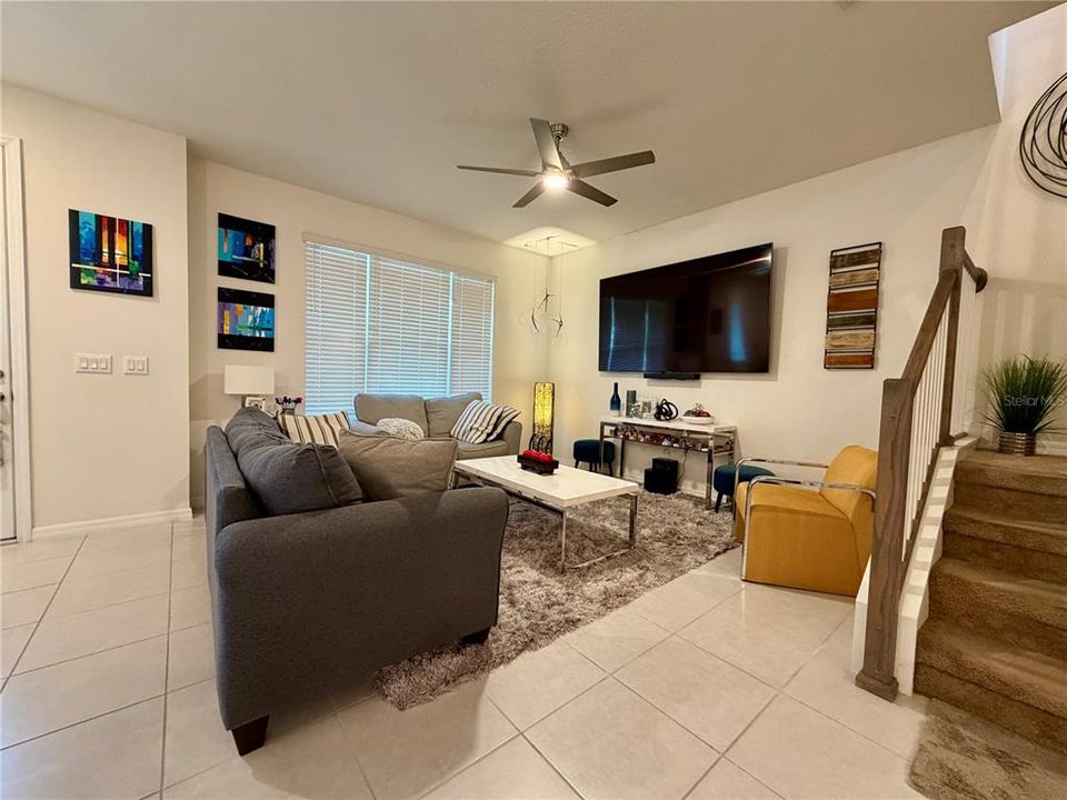 For Sale: $310,000 (3 beds, 2 baths, 1603 Square Feet)