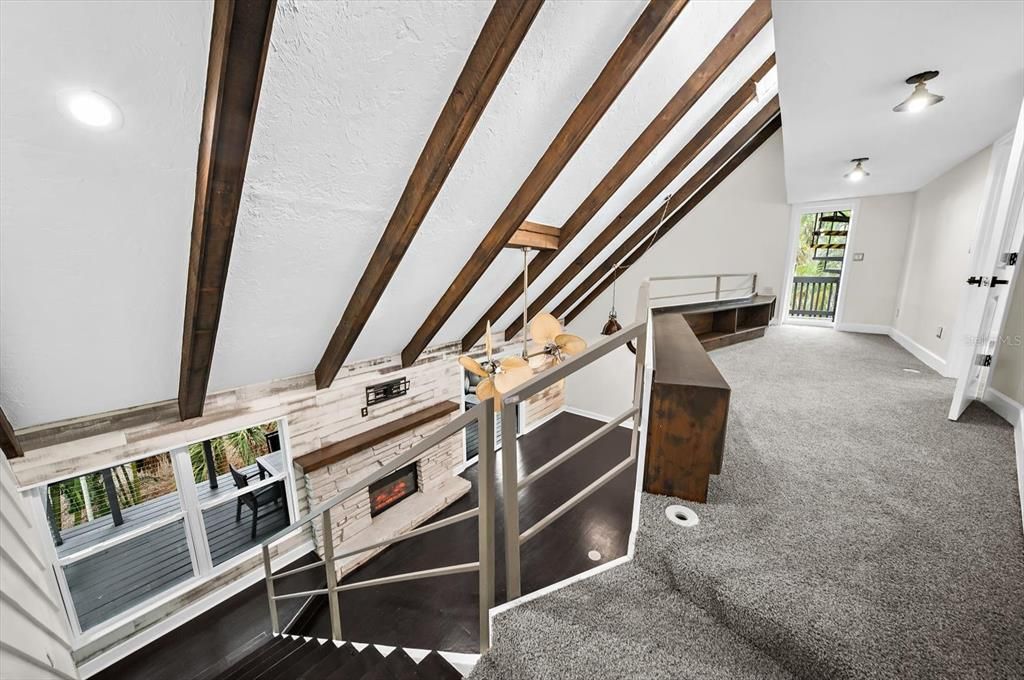 En Venta: $1,500,000 (3 camas, 3 baños, 2082 Pies cuadrados)