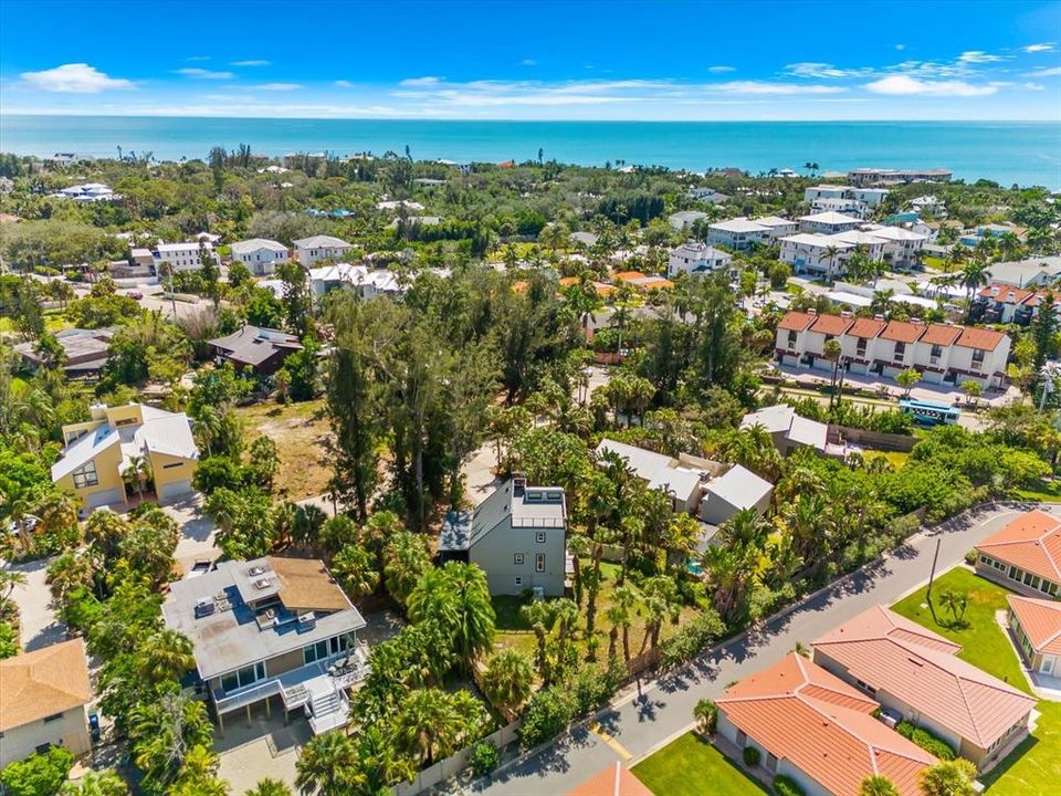 En Venta: $1,500,000 (3 camas, 3 baños, 2082 Pies cuadrados)