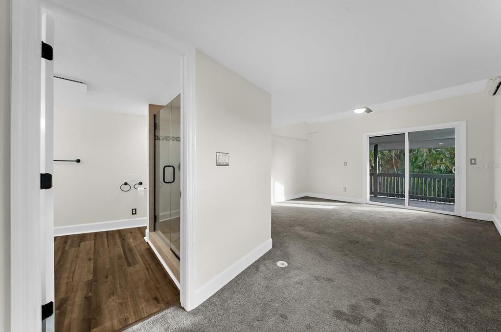 En Venta: $1,500,000 (3 camas, 3 baños, 2082 Pies cuadrados)