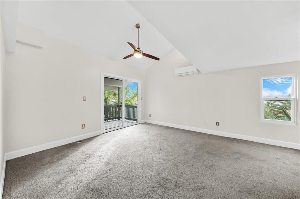 En Venta: $1,500,000 (3 camas, 3 baños, 2082 Pies cuadrados)