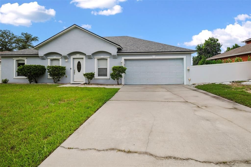 For Rent: $1,750 (3 beds, 2 baths, 1617 Square Feet)