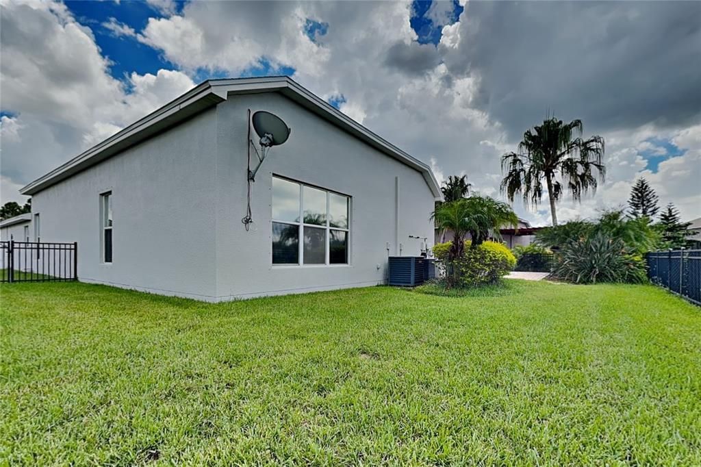 For Sale: $529,900 (4 beds, 3 baths, 3072 Square Feet)