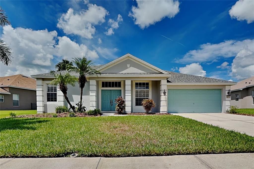 For Sale: $529,900 (4 beds, 3 baths, 3072 Square Feet)