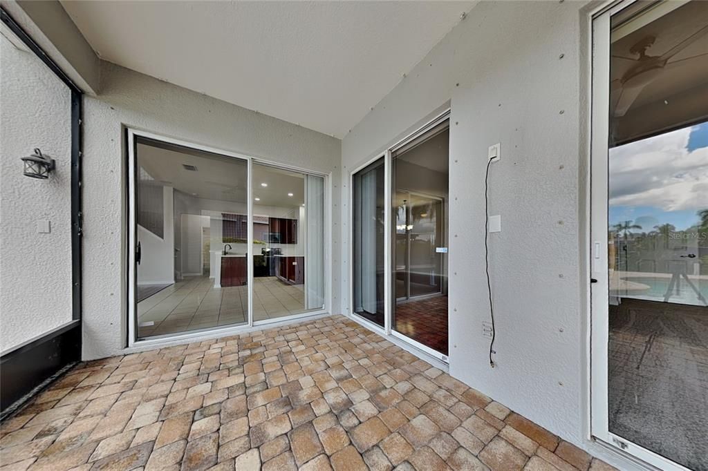 For Sale: $529,900 (4 beds, 3 baths, 3072 Square Feet)