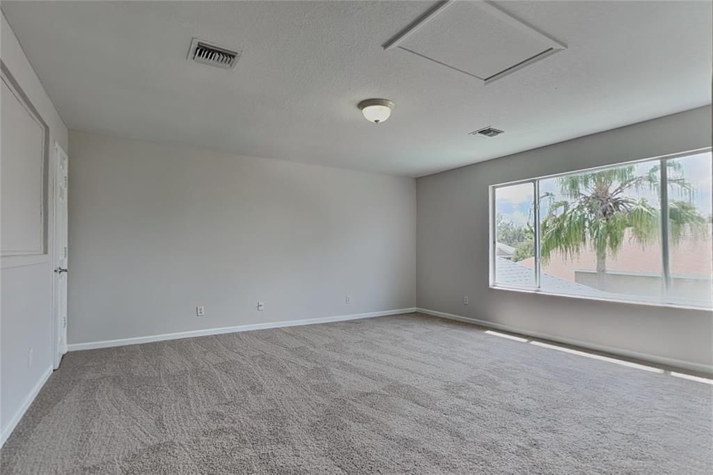 For Sale: $529,900 (4 beds, 3 baths, 3072 Square Feet)