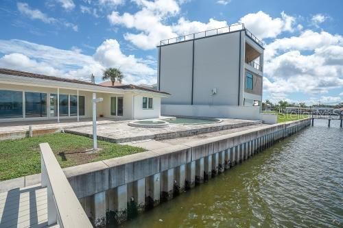 На продажу: $1,495,000 (3 спален, 2 ванн, 2464 Квадратных фут)