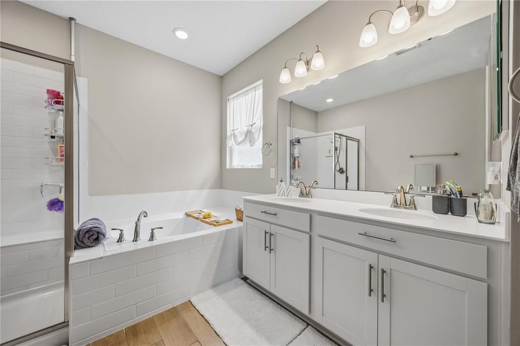 For Sale: $345,000 (4 beds, 3 baths, 2075 Square Feet)