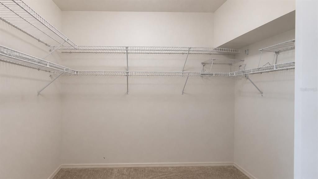 For Sale: $275,000 (2 beds, 2 baths, 1352 Square Feet)