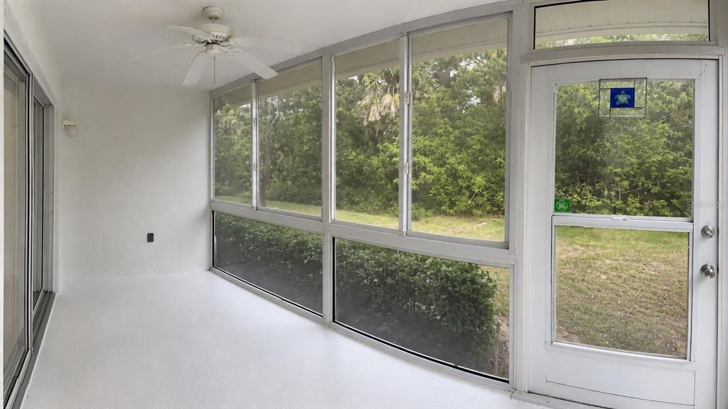 For Sale: $275,000 (2 beds, 2 baths, 1352 Square Feet)