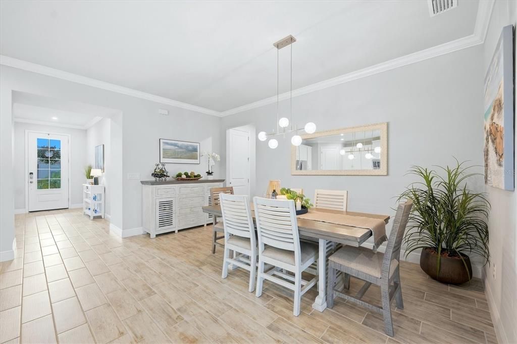En Venta: $675,000 (3 camas, 2 baños, 2179 Pies cuadrados)