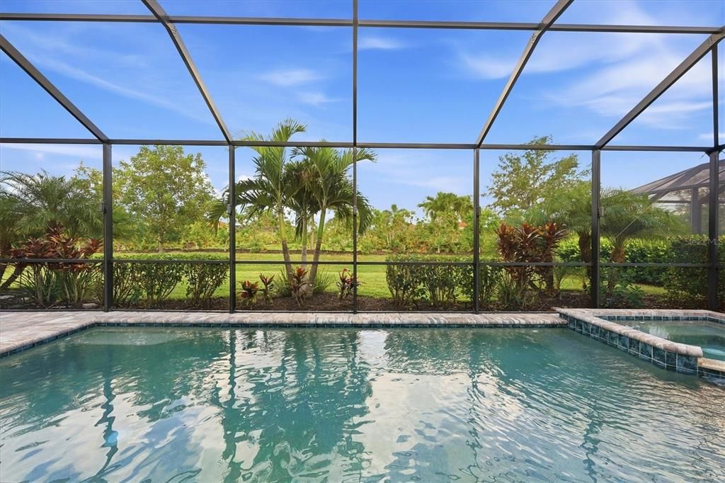 En Venta: $675,000 (3 camas, 2 baños, 2179 Pies cuadrados)