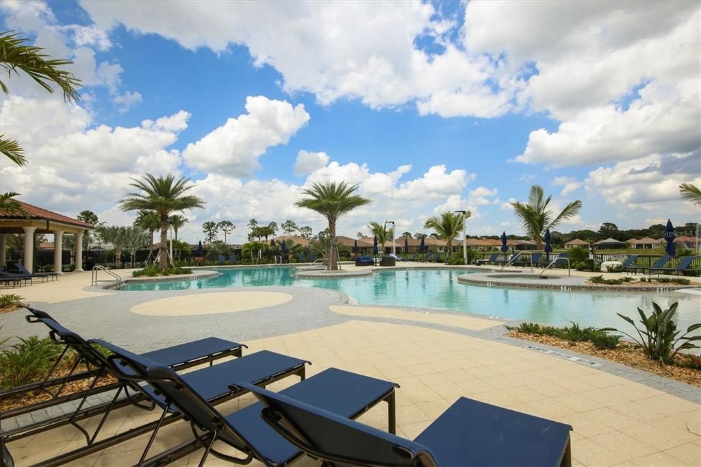 En Venta: $675,000 (3 camas, 2 baños, 2179 Pies cuadrados)