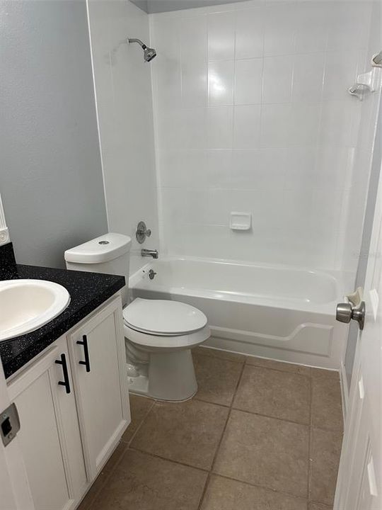 For Rent: $2,000 (3 beds, 2 baths, 1410 Square Feet)