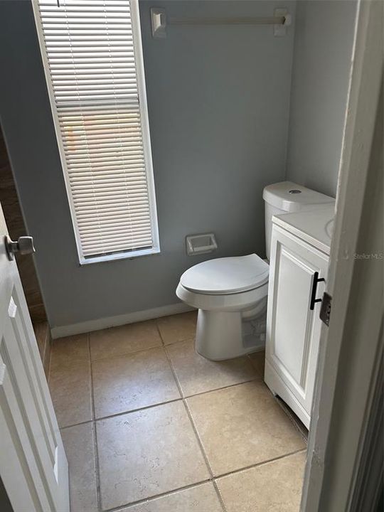 For Rent: $2,000 (3 beds, 2 baths, 1410 Square Feet)