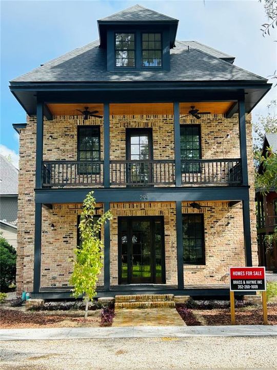 En Venta: $909,000 (4 camas, 3 baños, 2597 Pies cuadrados)