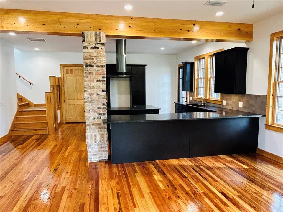 En Venta: $909,000 (4 camas, 3 baños, 2597 Pies cuadrados)