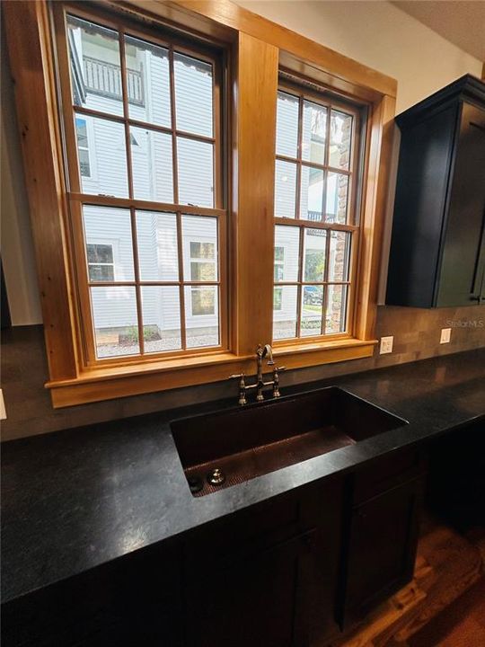 En Venta: $909,000 (4 camas, 3 baños, 2597 Pies cuadrados)