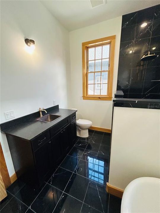 En Venta: $909,000 (4 camas, 3 baños, 2597 Pies cuadrados)