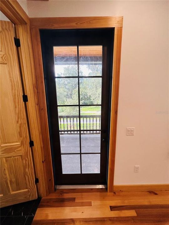 En Venta: $909,000 (4 camas, 3 baños, 2597 Pies cuadrados)