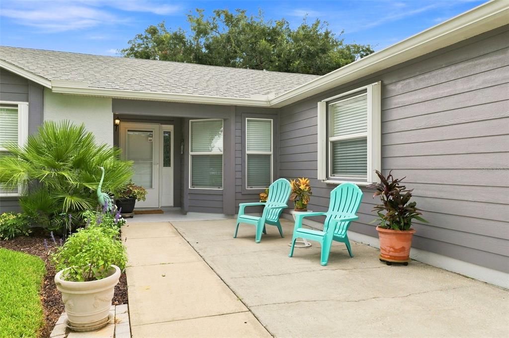 For Sale: $319,500 (4 beds, 2 baths, 1378 Square Feet)