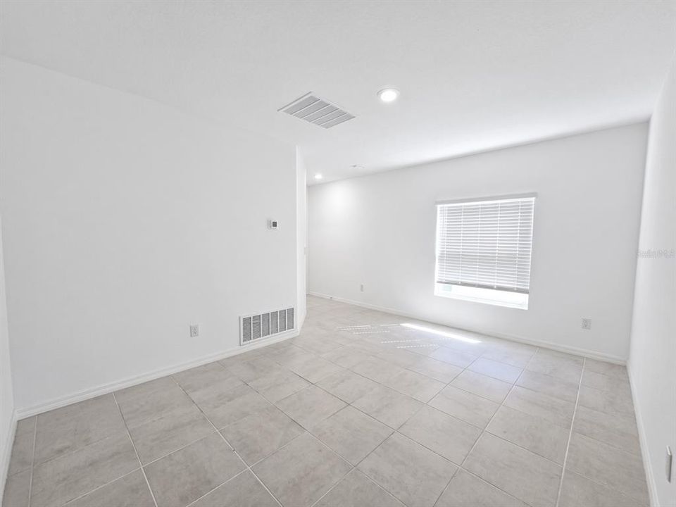 В аренду: $2,350 (3 спален, 2 ванн, 1585 Квадратных фут)