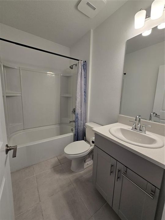 В аренду: $2,350 (3 спален, 2 ванн, 1585 Квадратных фут)