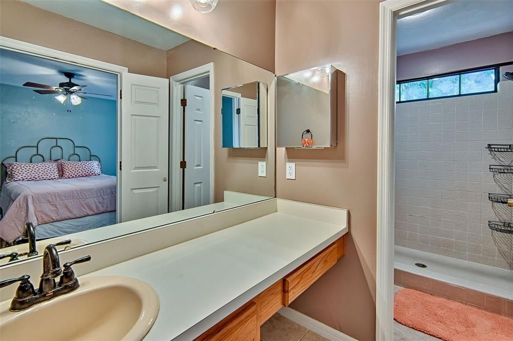 For Sale: $210,000 (2 beds, 2 baths, 1414 Square Feet)