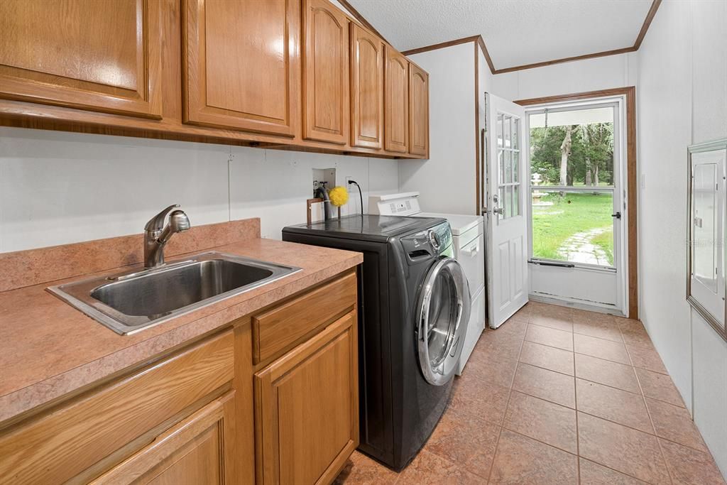 For Sale: $269,000 (3 beds, 2 baths, 1620 Square Feet)