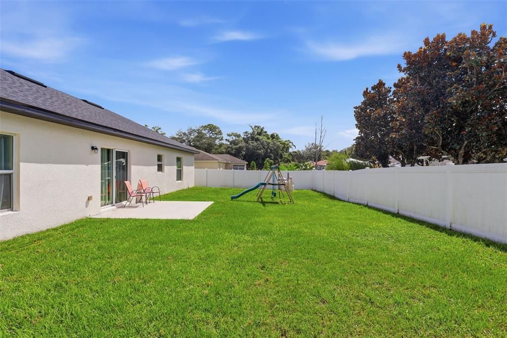 Active With Contract: $315,000 (3 beds, 2 baths, 1344 Square Feet)