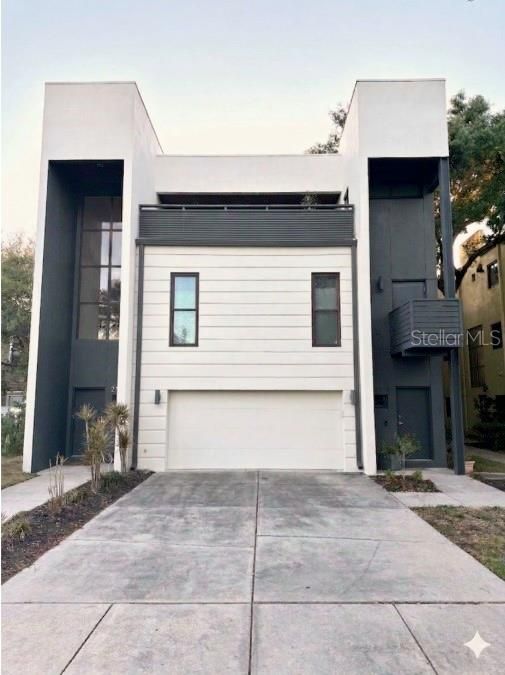 For Sale: $575,000 (3 beds, 3 baths, 2097 Square Feet)