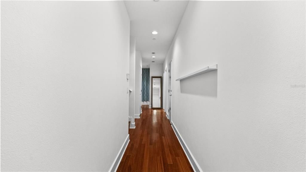 For Sale: $575,000 (3 beds, 3 baths, 2097 Square Feet)