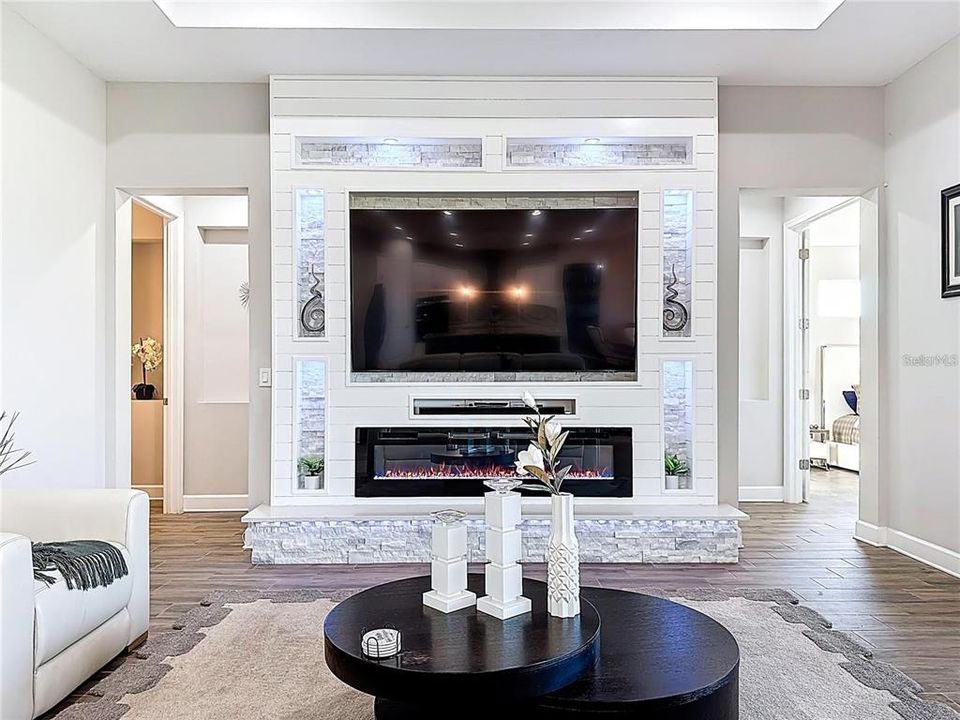 For Sale: $705,000 (3 beds, 2 baths, 3017 Square Feet)