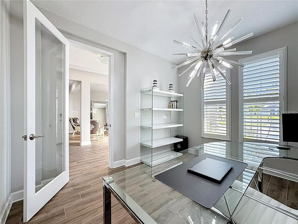 For Sale: $705,000 (3 beds, 2 baths, 3017 Square Feet)