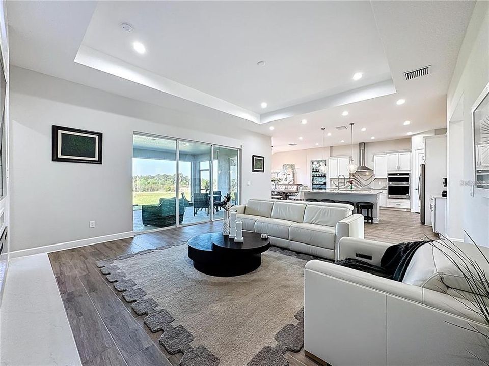 For Sale: $705,000 (3 beds, 2 baths, 3017 Square Feet)