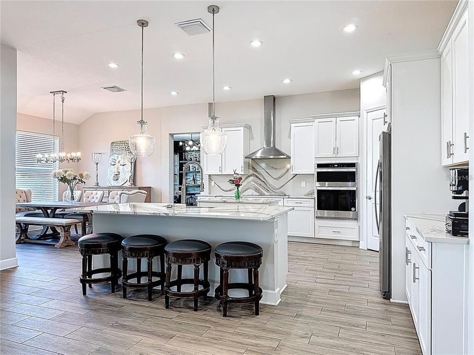 For Sale: $705,000 (3 beds, 2 baths, 3017 Square Feet)