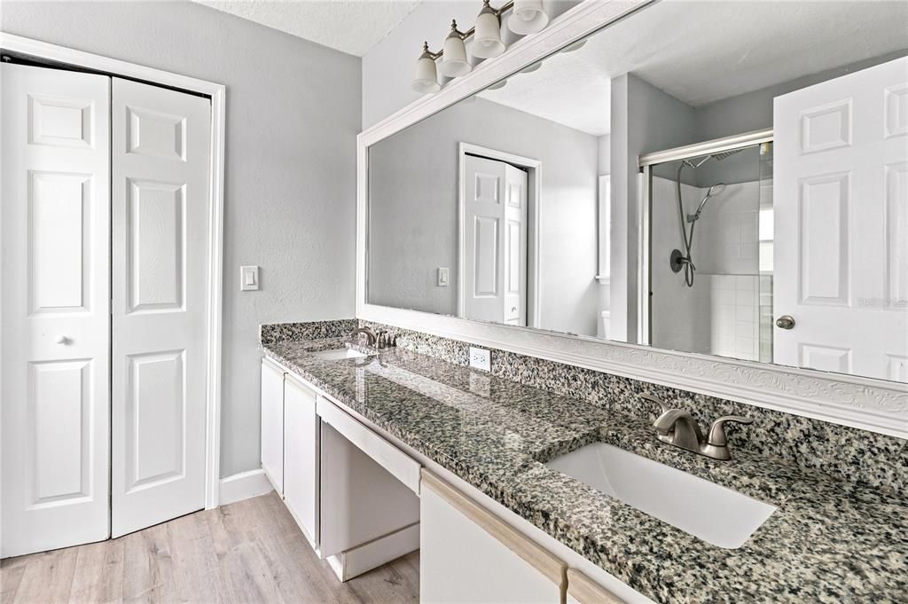 For Rent: $2,800 (4 beds, 2 baths, 1430 Square Feet)