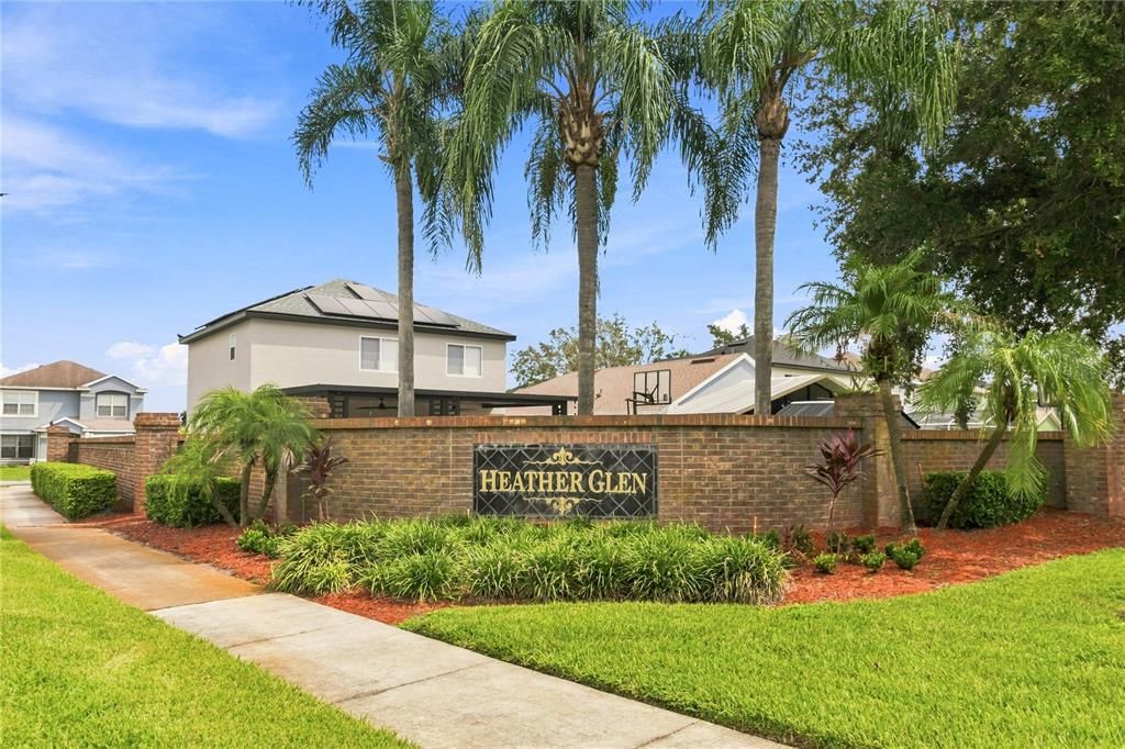 For Rent: $2,800 (4 beds, 2 baths, 1430 Square Feet)