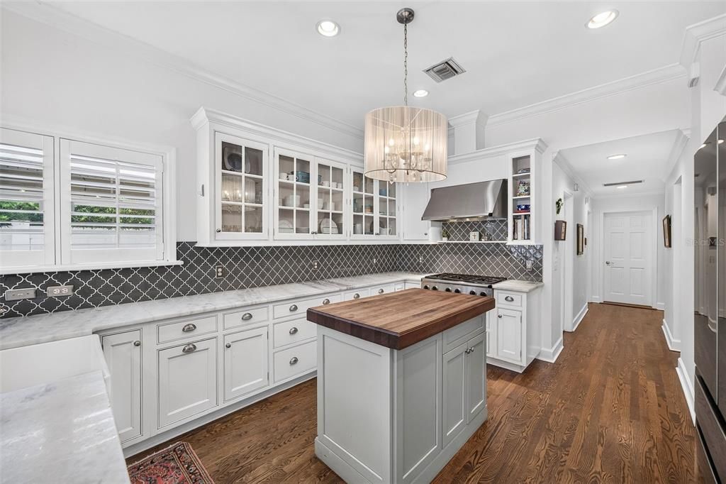 For Sale: $1,195,000 (4 beds, 3 baths, 2972 Square Feet)