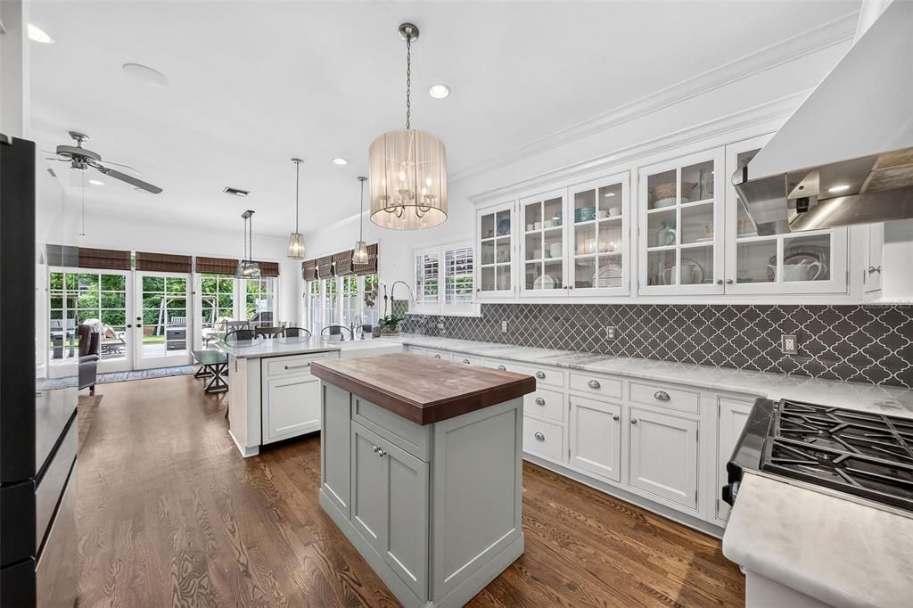 For Sale: $1,195,000 (4 beds, 3 baths, 2972 Square Feet)