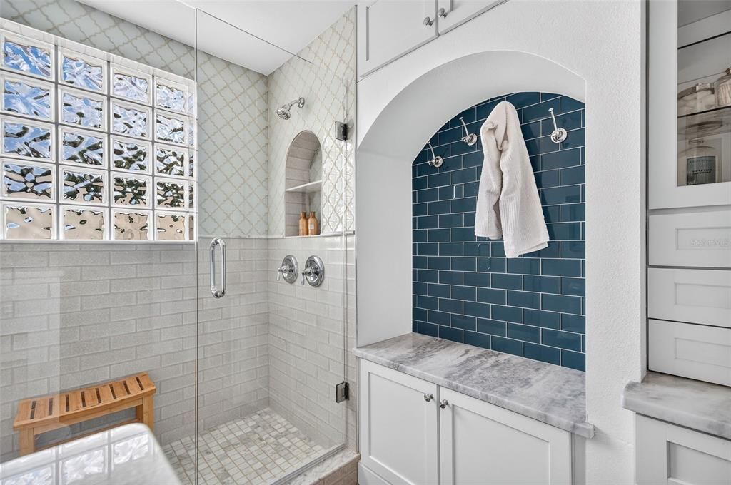 For Sale: $1,195,000 (4 beds, 3 baths, 2972 Square Feet)