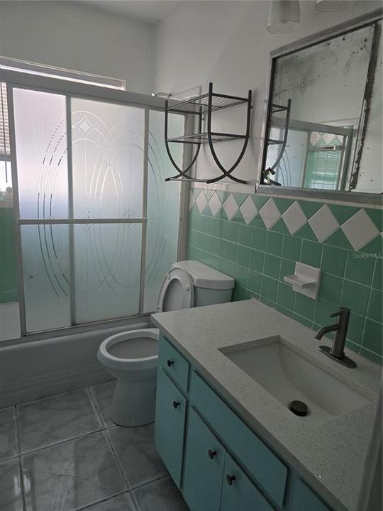 En Renta: $2,450 (3 camas, 2 baños, 1650 Pies cuadrados)